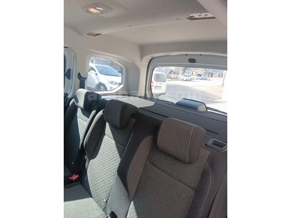 Sahibinden değişen boya hasar kaydı yok 13750 km de