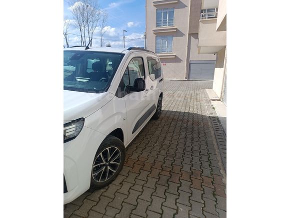 Sahibinden değişen boya hasar kaydı yok 13750 km de