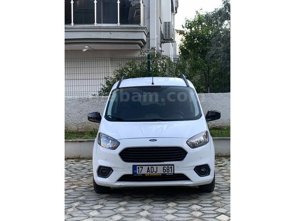 Sahibinden Ford Tourneo Courier 1.5 TDCi Titanium Plus 2022 Model 52.00 km