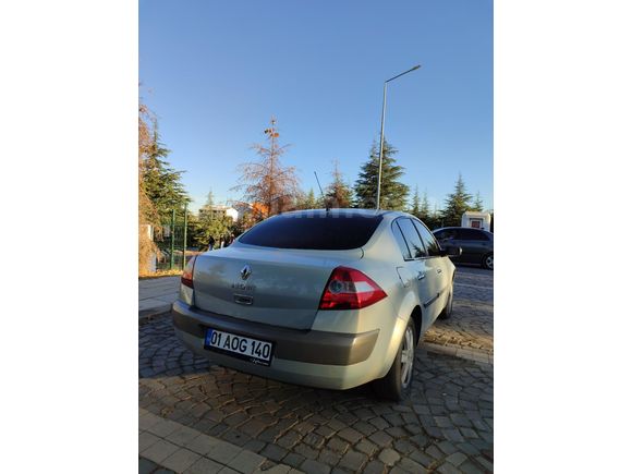 Sahibinden Renault Megane 1.6 Dynamique 2004 Model  203.000 km Gri (Gümüş)