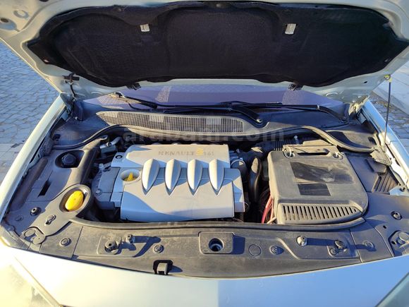 Sahibinden Renault Megane 1.6 Dynamique 2004 Model  203.000 km Gri (Gümüş)
