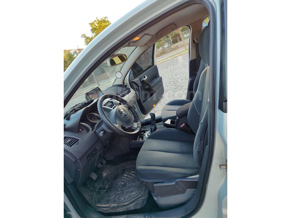 Sahibinden Renault Megane 1.6 Dynamique 2004 Model  203.000 km Gri (Gümüş)
