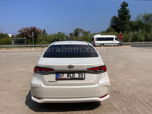 Sahibinden Toyota Corolla 1.5 Flame X-Pack 2022 Model 