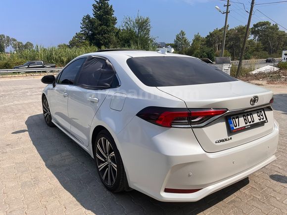 Sahibinden Toyota Corolla 1.5 Flame X-Pack 2022 Model 