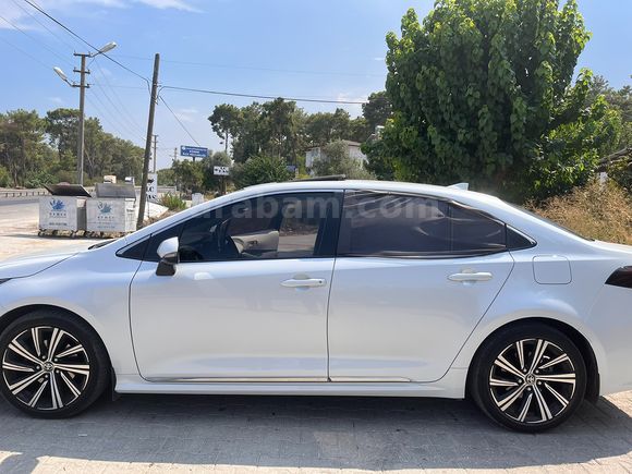 Sahibinden Toyota Corolla 1.5 Flame X-Pack 2022 Model 