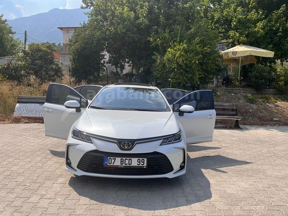 Sahibinden Toyota Corolla 1.5 Flame X-Pack 2022 Model 