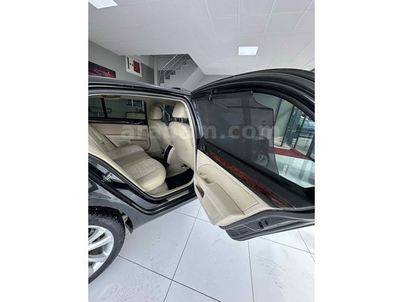 Galeriden Skoda SuperB 2.0 TDI Elegance 2011 Model Van
