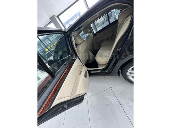 Galeriden Skoda SuperB 2.0 TDI Elegance 2011 Model Van