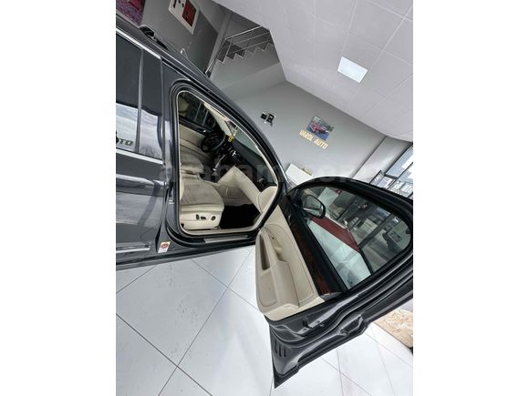 Galeriden Skoda SuperB 2.0 TDI Elegance 2011 Model Van
