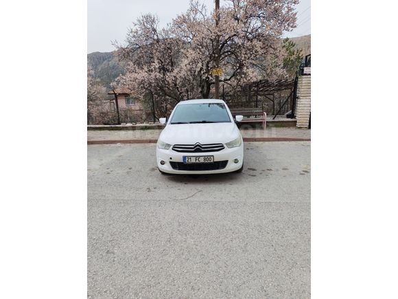 Sahibinden Citroen C-Elysée 1.6 HDi Exclusive 2013 Model  85.000 km Beyaz