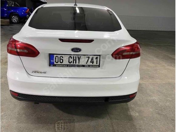 Sahibinden Ford Focus 1.5 TDCi Trend X 2017 Model  215.000 km Beyaz