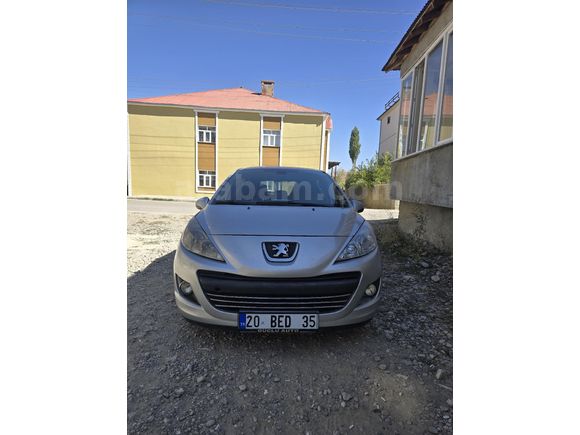 Sahibinden Peugeot 207 1.4 HDi Active 2011 Model  215.000 km Gri (Gümüş)