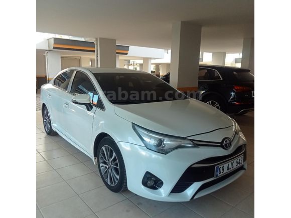 Sahibinden Toyota Avensis 1.6 D-4D Premium Plus 2017 Model