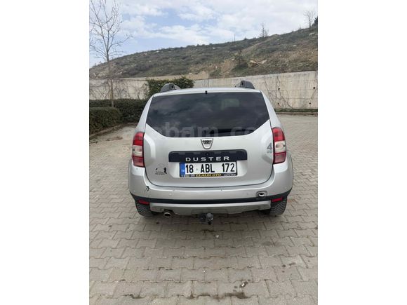 Sahibinden Dacia Duster 1.5 dCi Laureate  4x4 2015 Model 