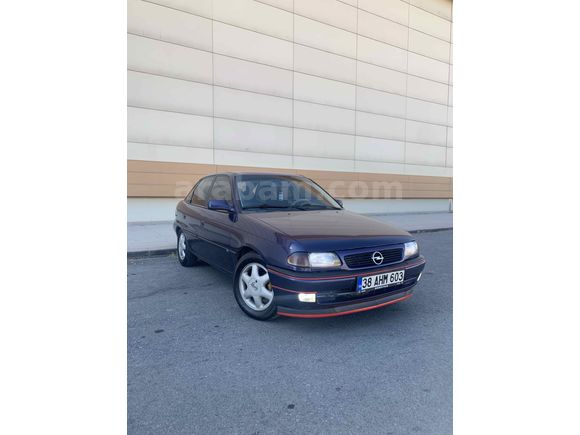 Sahibinden Opel Astra 1.6 GLS 1997 Model  219.000 km Mavi