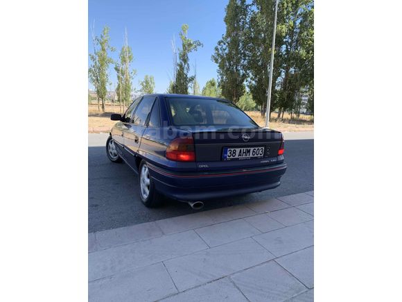Sahibinden Opel Astra 1.6 GLS 1997 Model  219.000 km Mavi