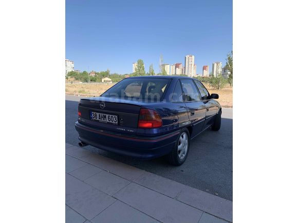 Sahibinden Opel Astra 1.6 GLS 1997 Model  219.000 km Mavi