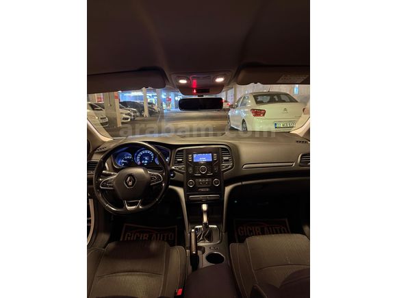 2017 MEGANE 4 TOUCH HATASIZ DEĞİŞENSİZ DÜŞÜK KİLOMETRELİ