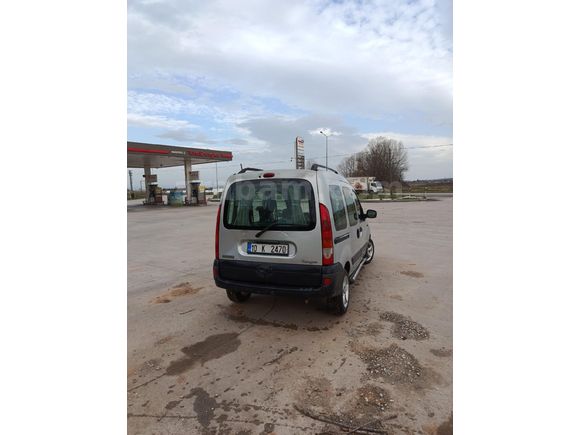 Sahibinden Renault Kangoo Multix 1.5 dCi Authentique 2004 Model