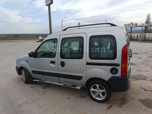 Sahibinden Renault Kangoo Multix 1.5 dCi Authentique 2004 Model