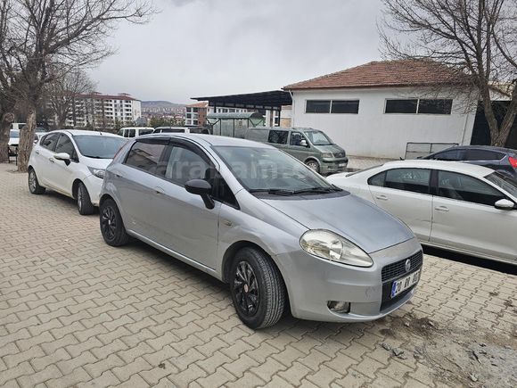 Aile aracı Fiat Punto 1.4 Dynamic 2006 Model