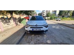 Sahibinden Citroen C4 X 1.2 PureTech Shine Bold 2024 Model  33.000 km Beyaz