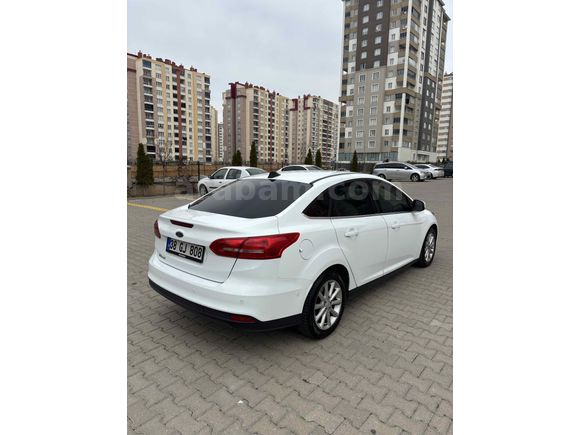 Sahibinden Ford Focus 1.6 TDCi Titanium 2015 Model 