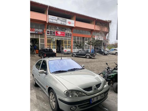 Sahibinden Renault Megane 1.6 RTE 2001 Model