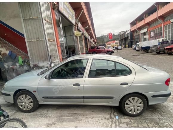 Sahibinden Renault Megane 1.6 RTE 2001 Model
