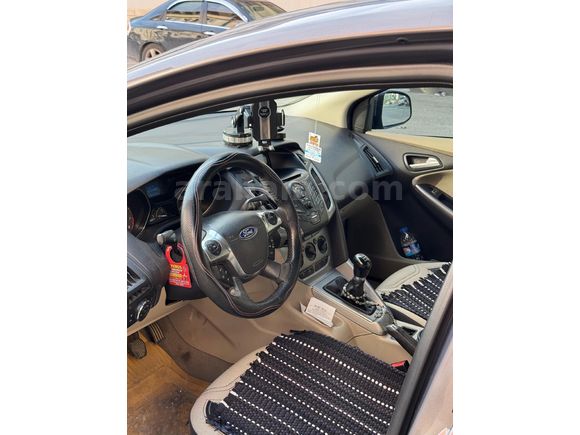 Sahibinden Ford Focus 1.6 Ti-VCT Style Plus 2012 Model