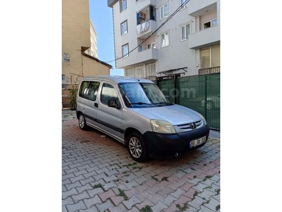 Sahibinden Peugeot Partner 1.9 D 2004 Model