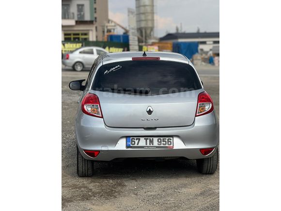 Sahibinden Renault Clio 1.4 Expression 2009 Model