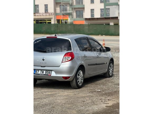 Sahibinden Renault Clio 1.4 Expression 2009 Model