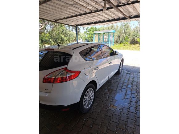 Sahibinden Renault Megane 1.5 dCi Privilege 2012 Model   Beyaz