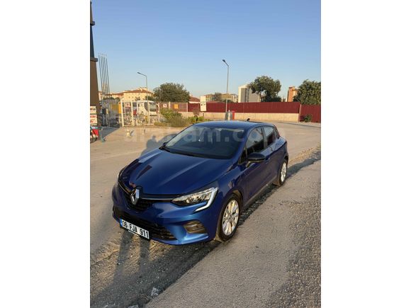 Sahibinden Renault Clio 1.0 TCe Touch 2023 Model  68.000 km Lacivert