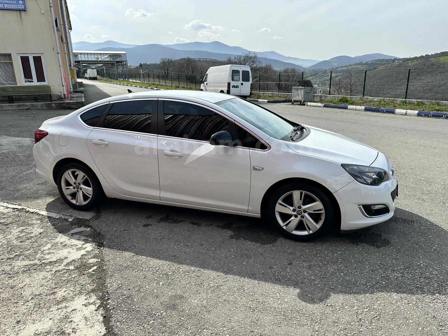 Sahibinden Opel Astra 1.3 CDTI Sport 2012 Model Samsun 216.000 km Beyaz 4