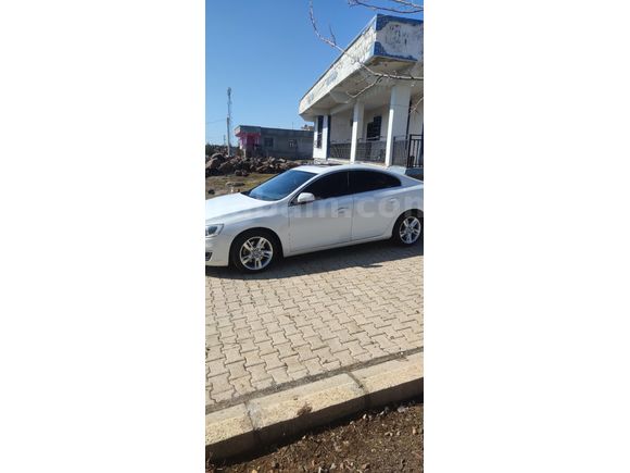 Sahibinden Volvo S60 1.6 D Advance 2014 Model