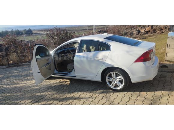 Sahibinden Volvo S60 1.6 D Advance 2014 Model