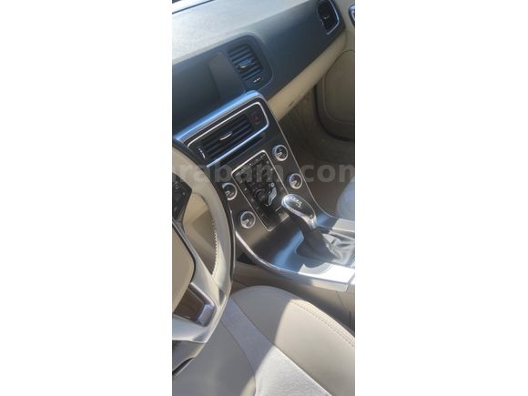 Sahibinden Volvo S60 1.6 D Advance 2014 Model