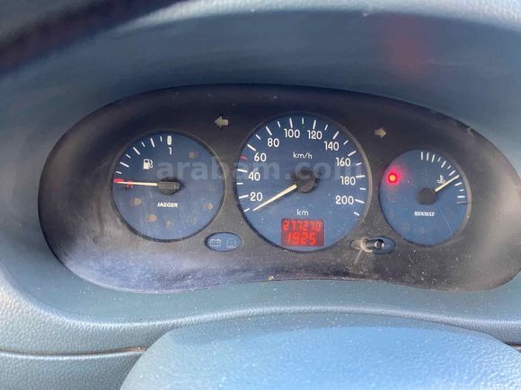 Galeriden Renault Kangoo 1.9 D 2000 Model Adana 272.000 km Beyaz