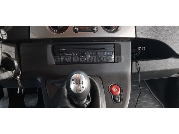 İlk Sahibinden Renault Kangoo2012  yarı otomatik