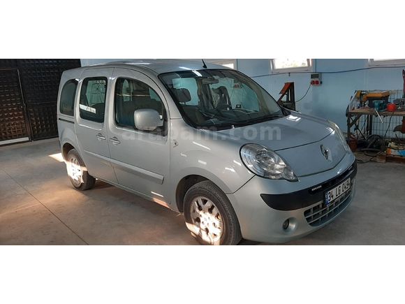 İlk Sahibinden Renault Kangoo2012  yarı otomatik