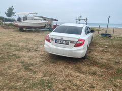 Sahibinden Honda Civic 1.6 Premium 2013 Model Samsun 123.000 km Beyaz