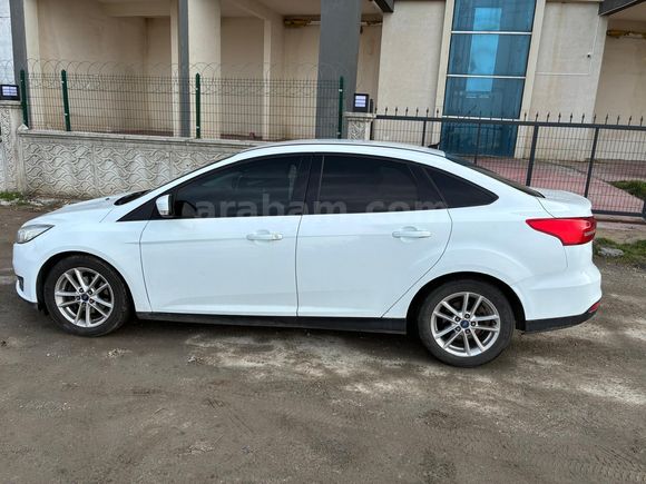 Sahibinden Ford Focus 1.6 Ti-VCT Style 2016 Model