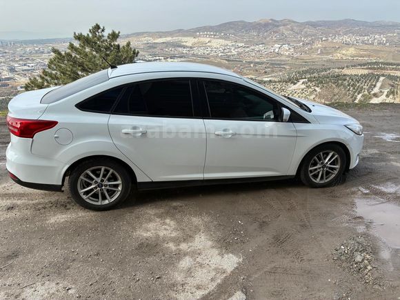 Sahibinden Ford Focus 1.6 Ti-VCT Style 2016 Model