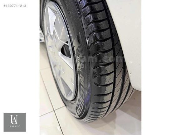 UYAR AUTO DAN DEGİŞENSİZ EMSALSİZ TEMİZLİKTE LOGAN