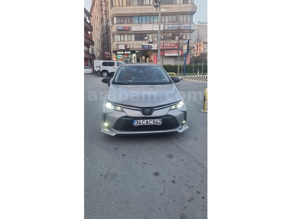 Sahibinden Toyota Corolla 1.8 Hybrid Flame X-Pack 2019 Model  190 km Gri (Gümüş)