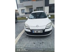 Sahibinden Renault Megane 1.5 dCi Joy 2013 Model  300.000 km Beyaz