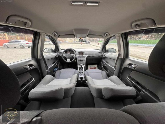 KAYAR AUTO`dan 2012 HATASIZ OPEL ASTRA