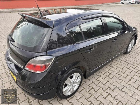 KAYAR AUTO`dan 2012 HATASIZ OPEL ASTRA